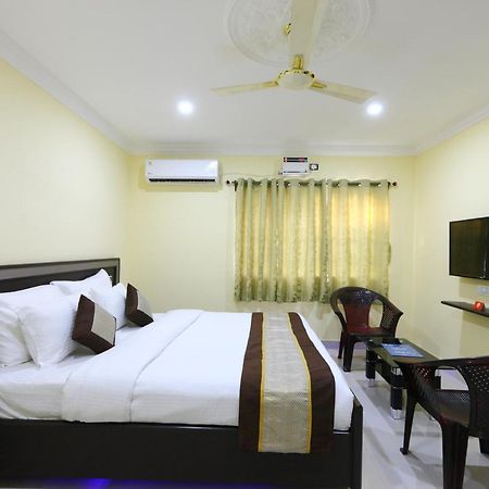 Saibala Transit Hotel Chennai Esterno foto