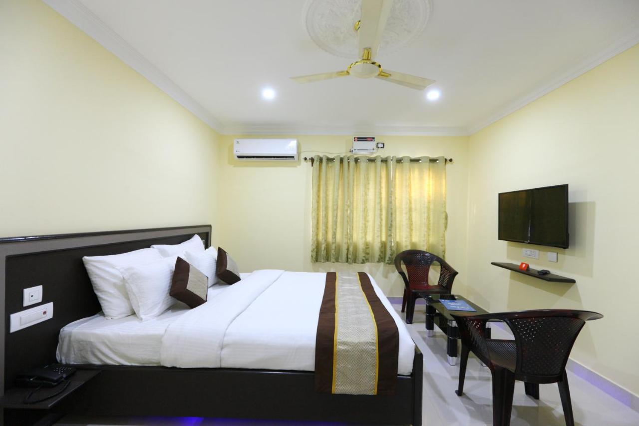Saibala Transit Hotel Chennai Esterno foto