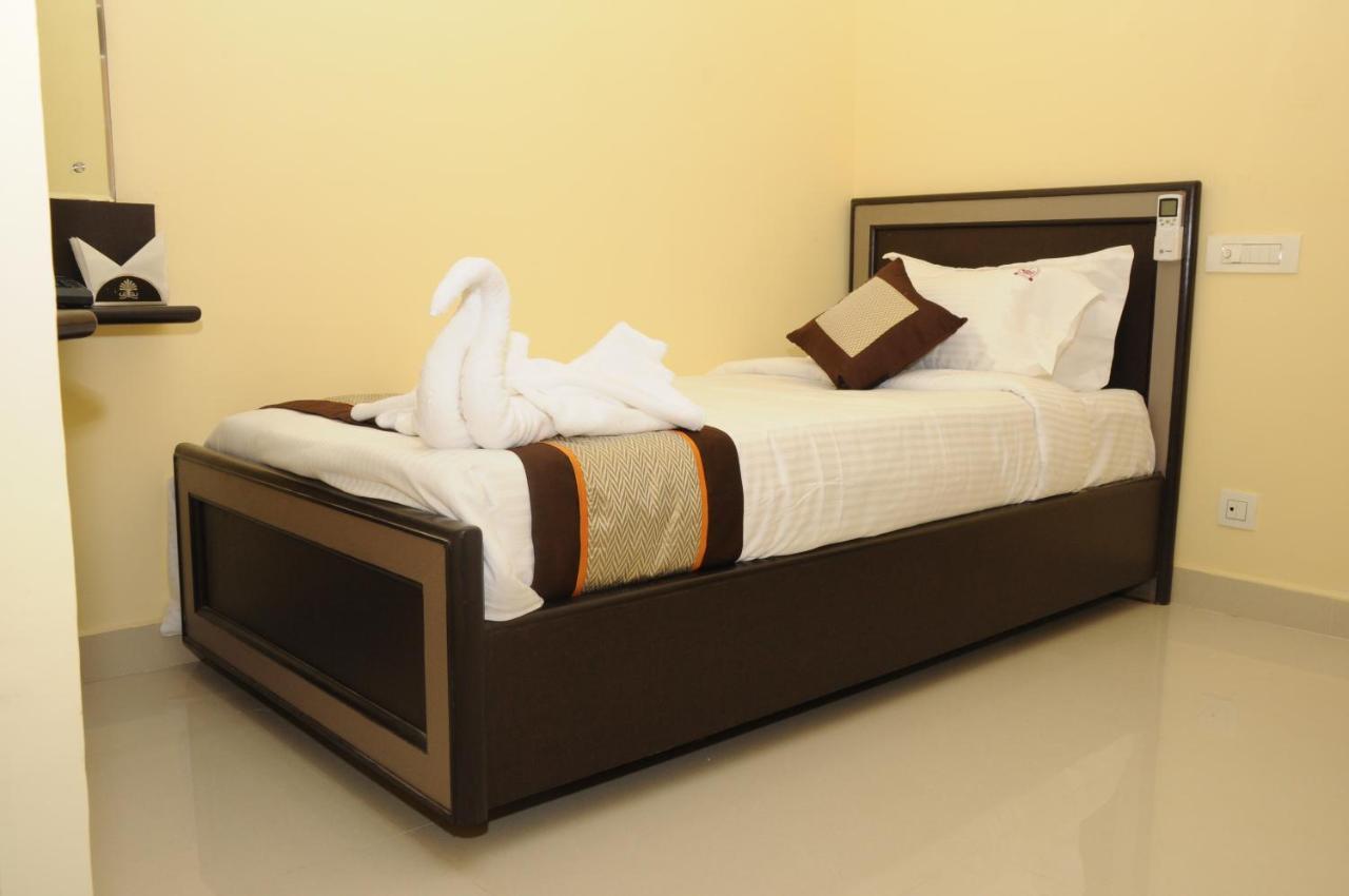 Saibala Transit Hotel Chennai Esterno foto