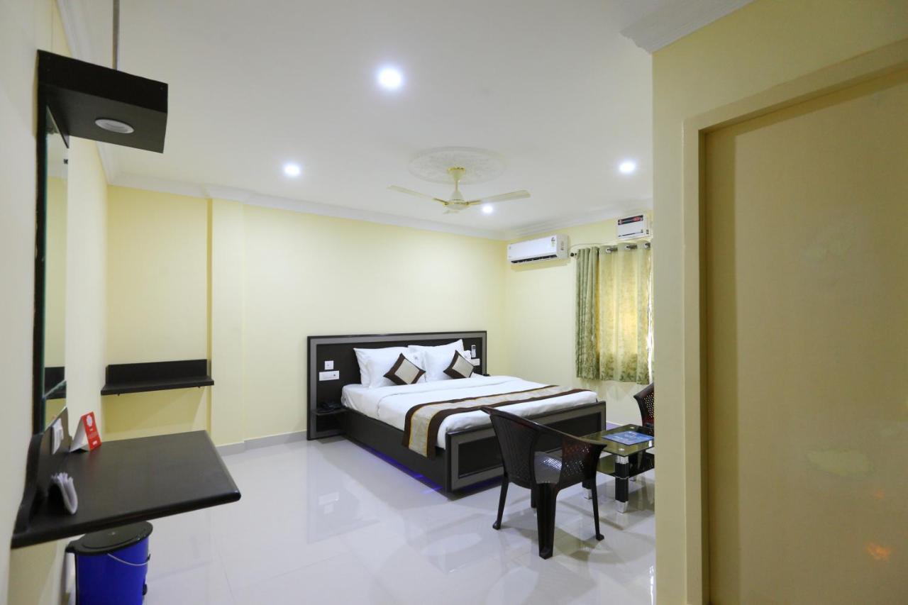 Saibala Transit Hotel Chennai Esterno foto