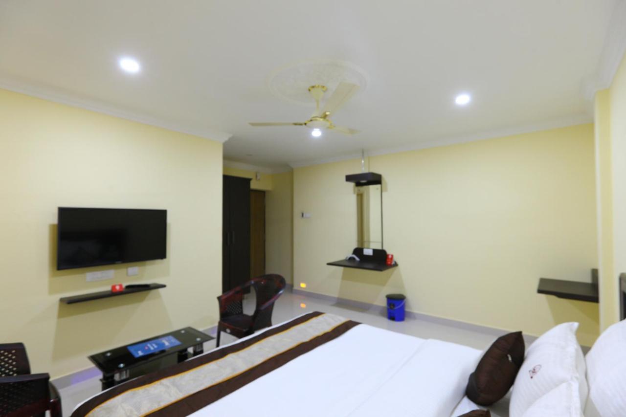 Saibala Transit Hotel Chennai Esterno foto